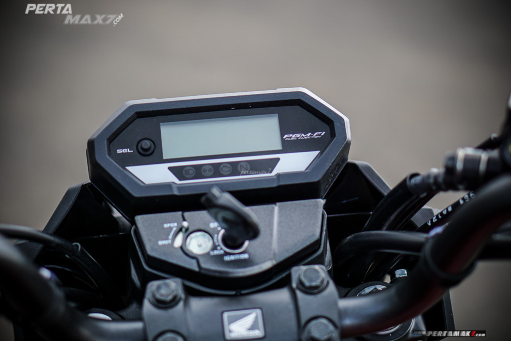 Ảnh chi tiết Honda CB150R Verza vừa ra mắt